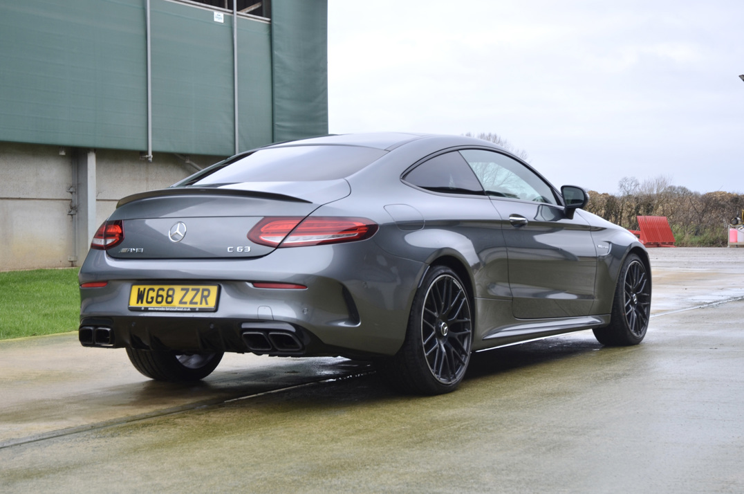 Mercedes C63 AMG 4.0 Biturbo Premium Plus. gallery image 4