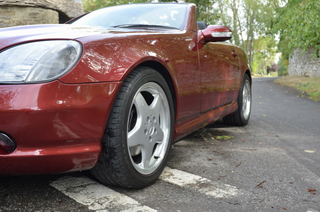 Mercedes Benz 320 SLK AMG Roadster. gallery image 16