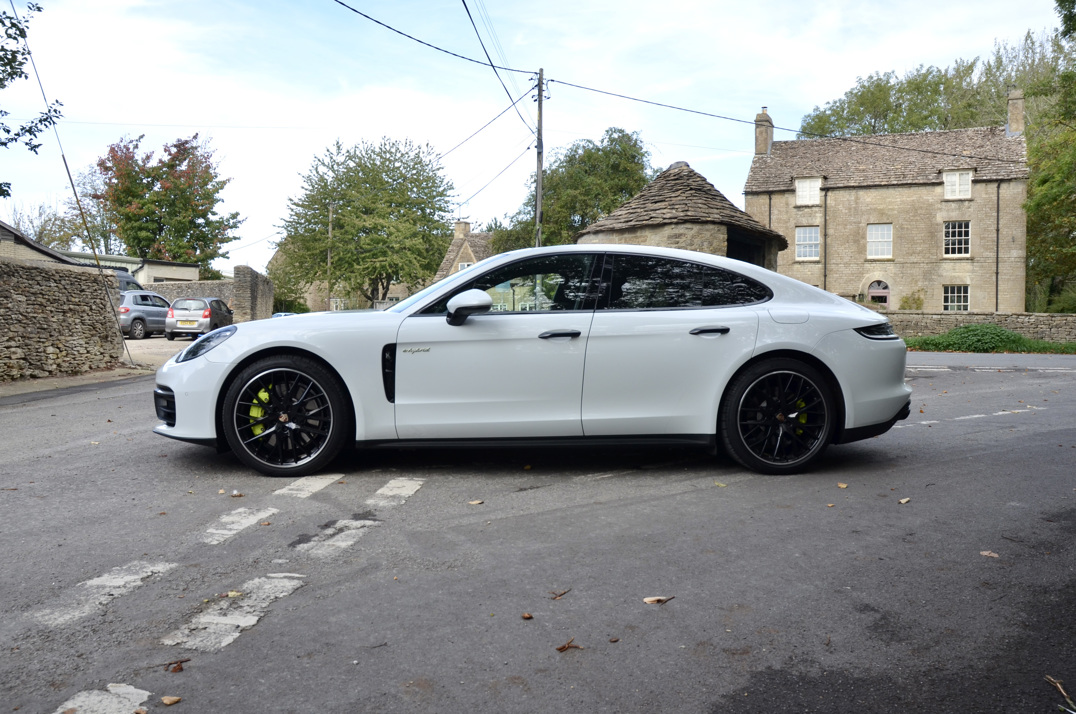 Porsche Panamera 2.9 V6 E-Hybrid 17.9KW Gen 2.2 gallery image 6