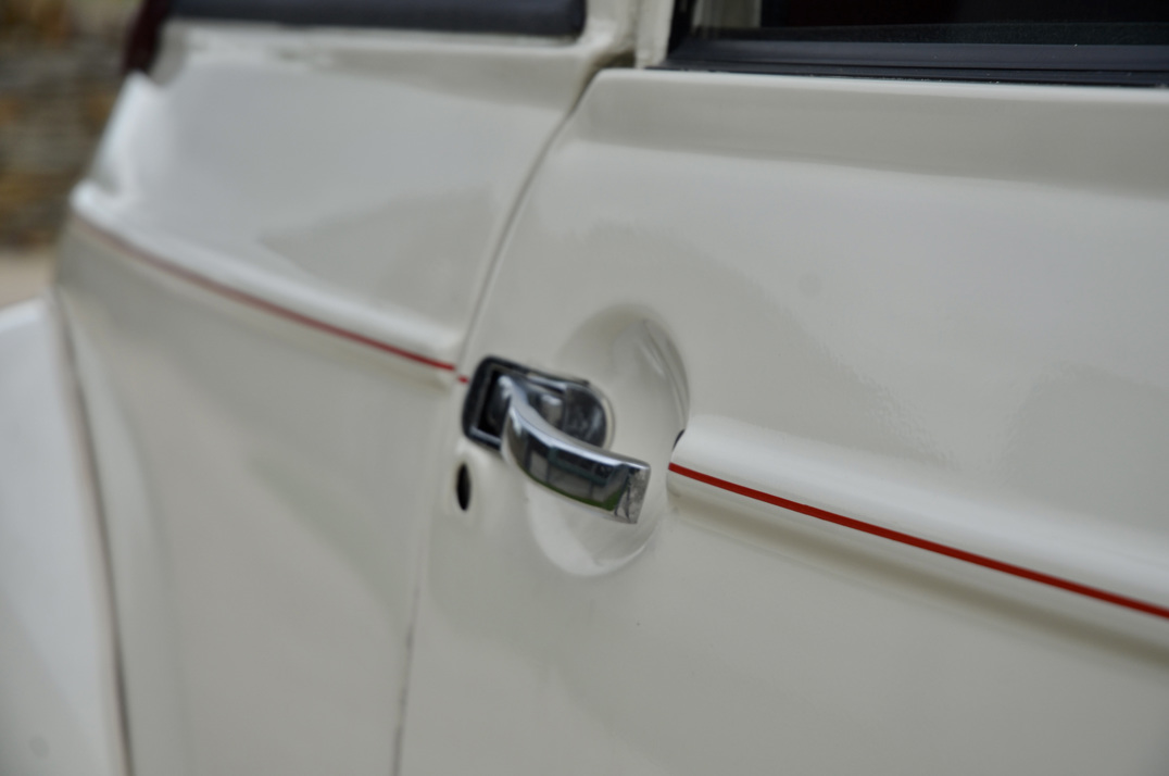 Morris Minor 1000 Convertible gallery image 22