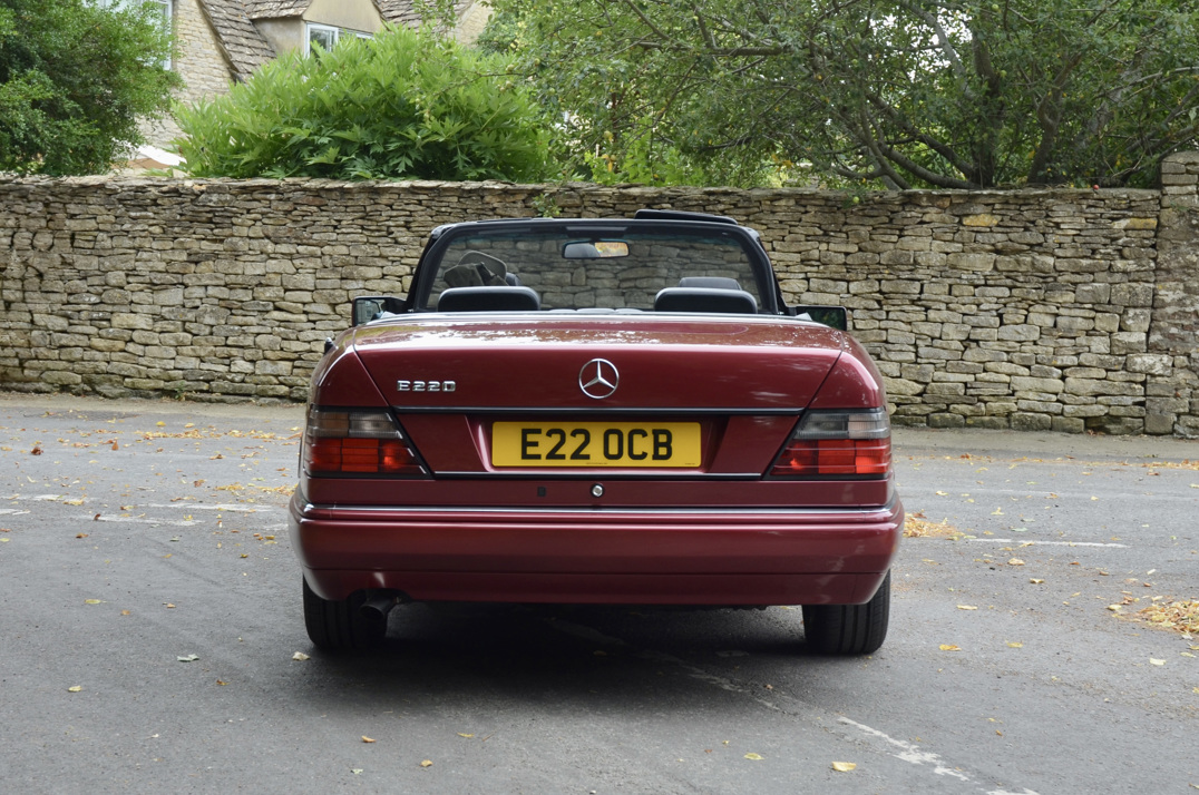 Mercedes E220 Cabriolet Sport Line gallery image 9