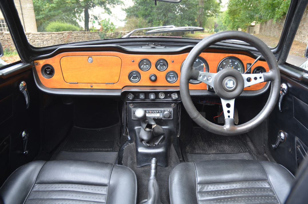 Triumph TR-6 PI CP150. gallery image 34
