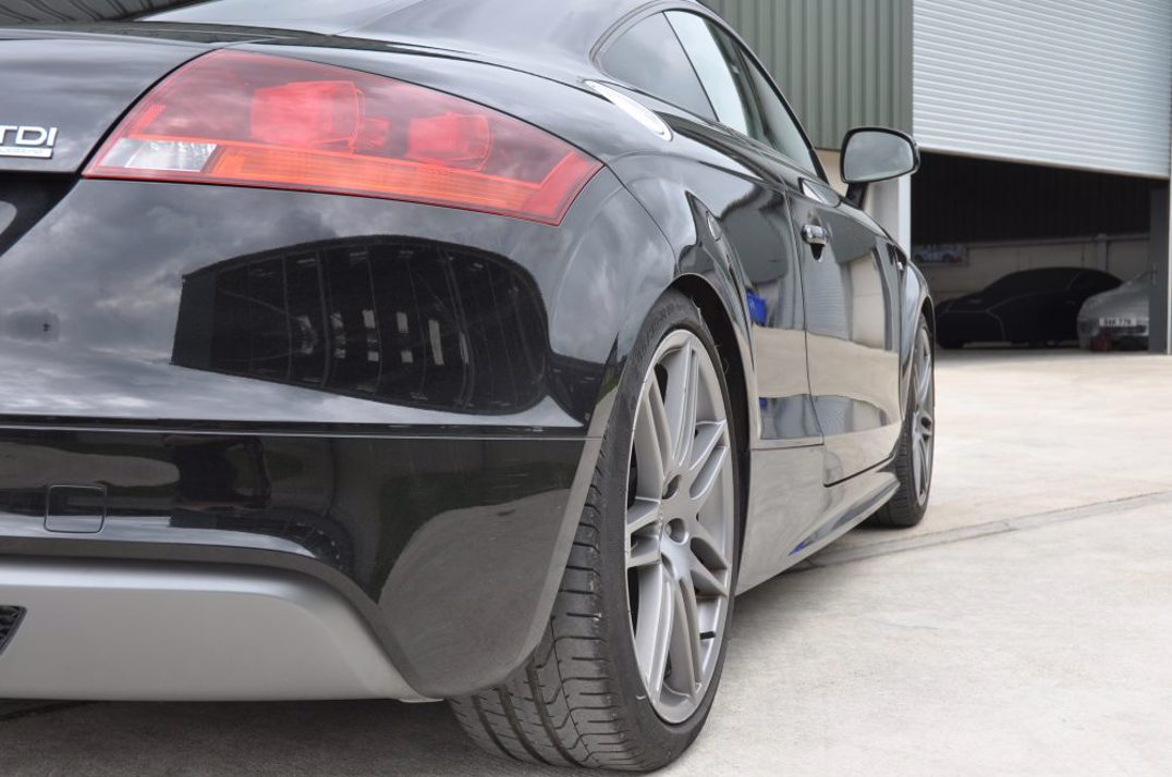 Audi TT Coupe Black Edition 2.0 TDI Quattro 170 Manual gallery image 13