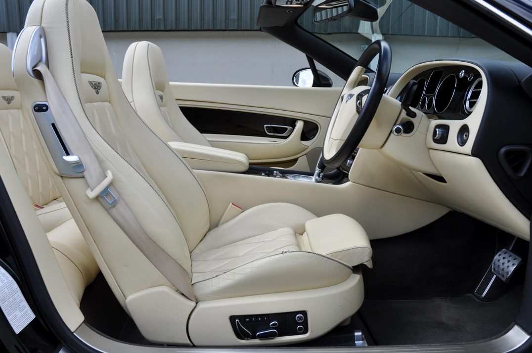 Bentley Continental GTC Mulliner gallery image 28