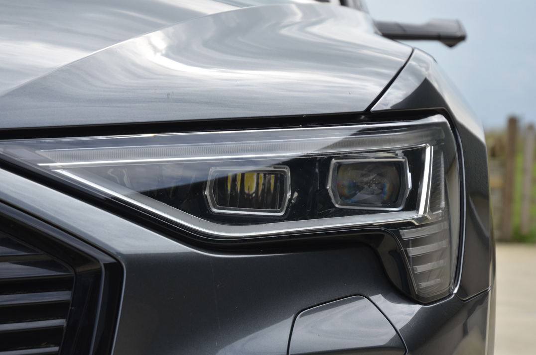 Audi E - Tron Launch Edition 55 Quattro 300Kw. gallery image 17