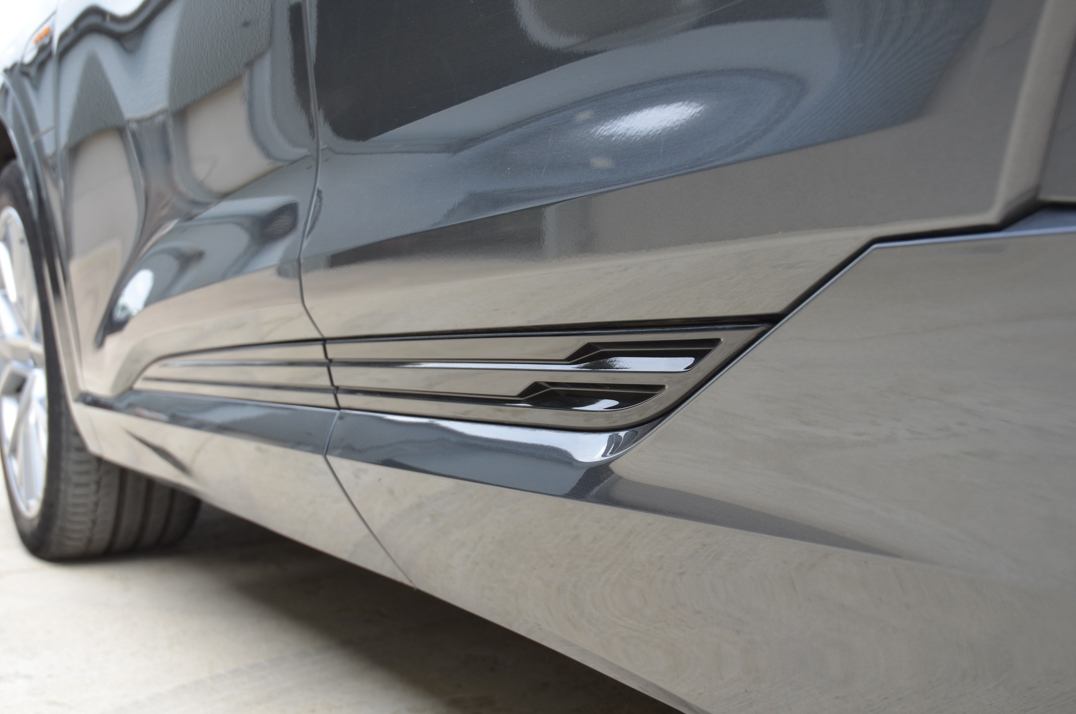 Audi E - Tron Launch Edition 55 Quattro 300Kw. gallery image 21