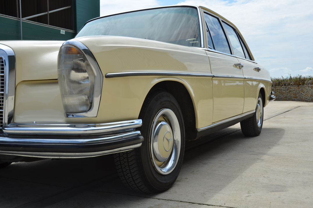 Mercedes W108 280 SE. gallery image 14