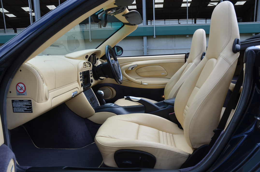 Porsche 911 (996) Carrera 4S Tiptronic Cabriolet gallery image 40