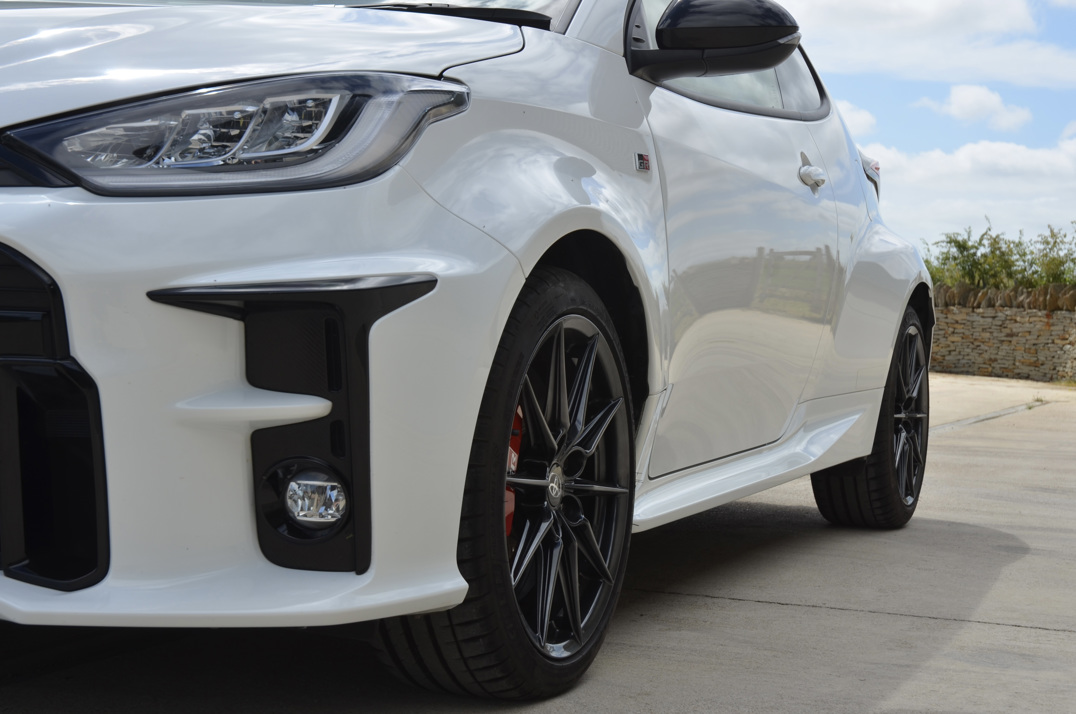 Toyota GR Yaris Circuit 4WD - Manual gallery image 11