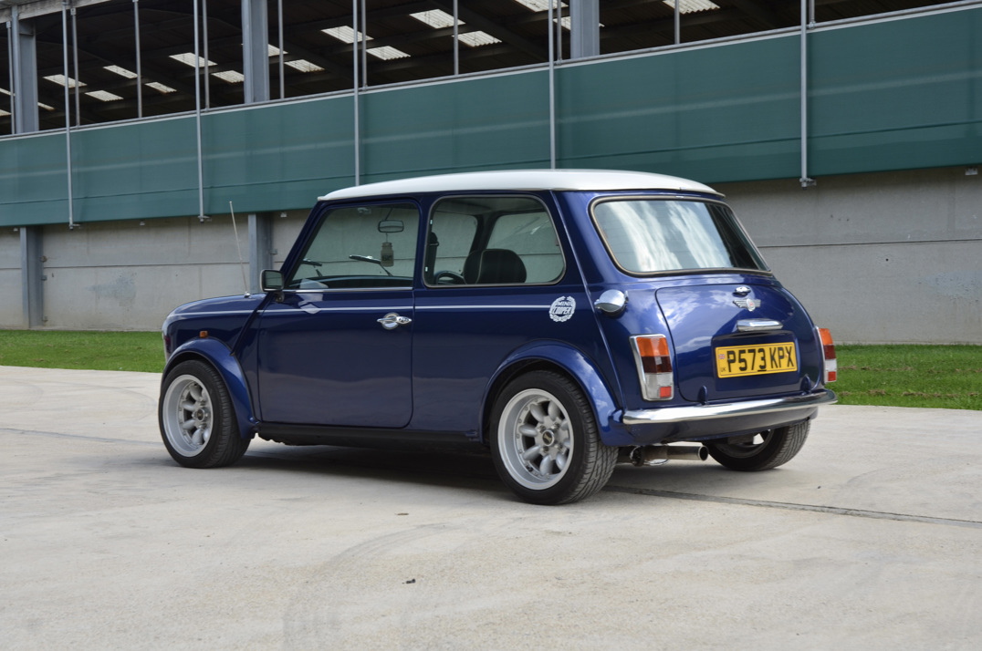 Mini Cooper gallery image 9