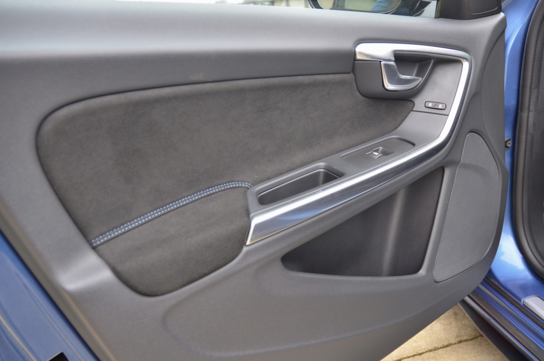 Volvo V60 Polestar T6 AWD Auto Estate gallery image 35