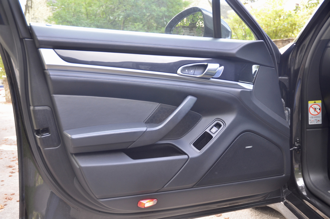 Porsche Panamera 4S - 3.0 V6 4S Hatchback 5dr Petrol PDK 4WD Euro 5 (420 ps) gallery image 41