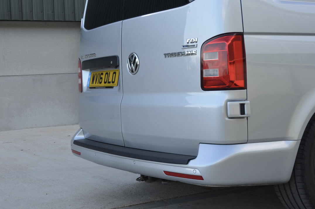 Volkswagen Transporter Camper TDI Bluemotion gallery image 11