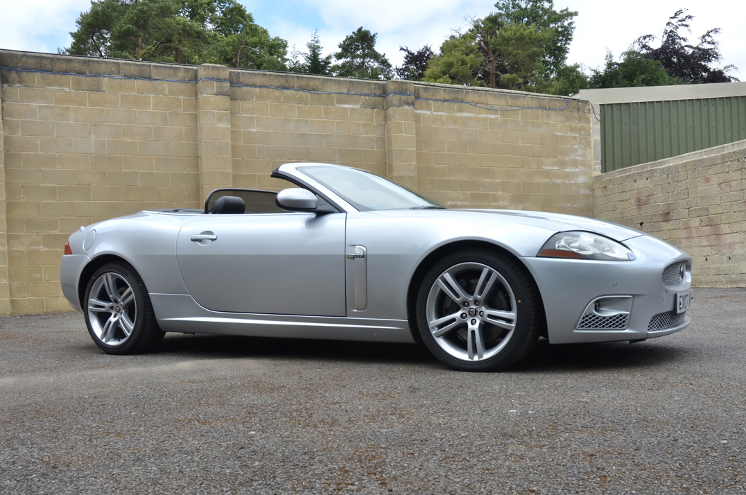 Jaguar XKR 4.2 Auto Convertible gallery image 2