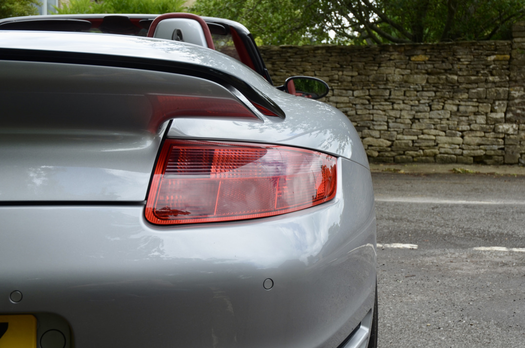 Porsche 911 Turbo Cabriolet Tip-Tronic gallery image 30