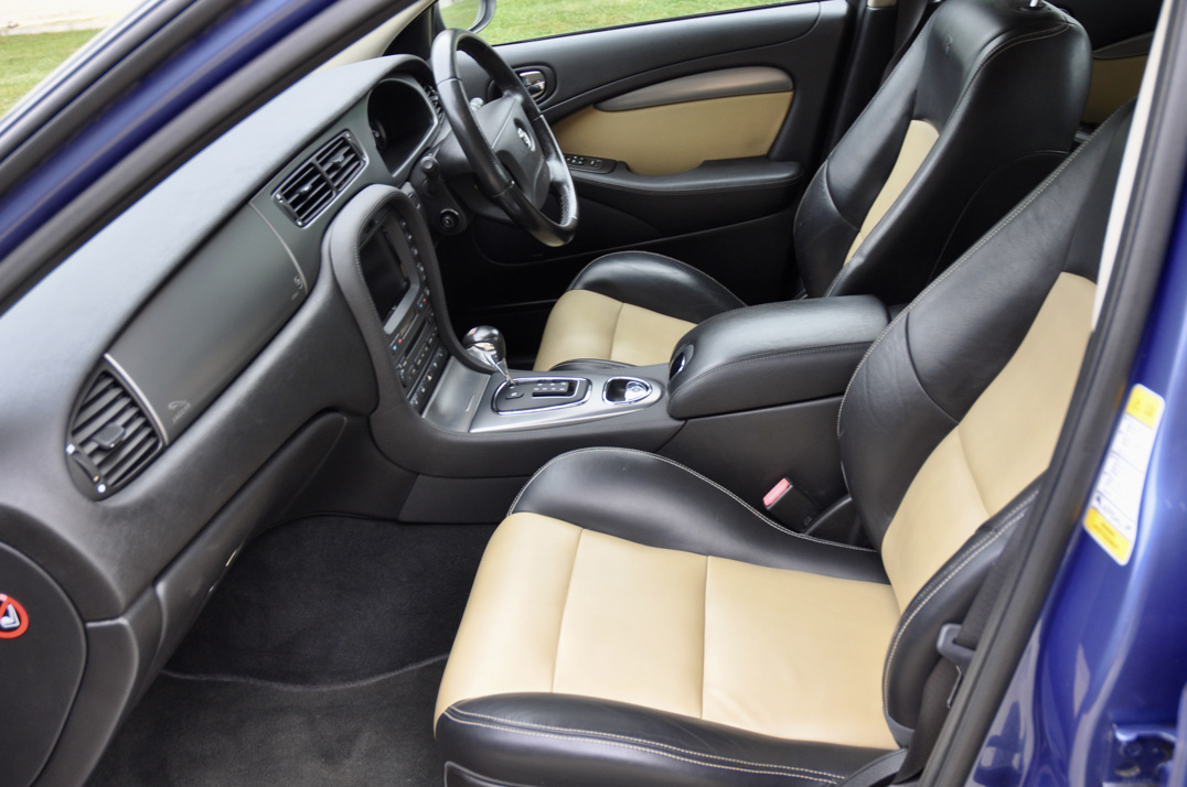 Jaguar S Type R gallery image 24