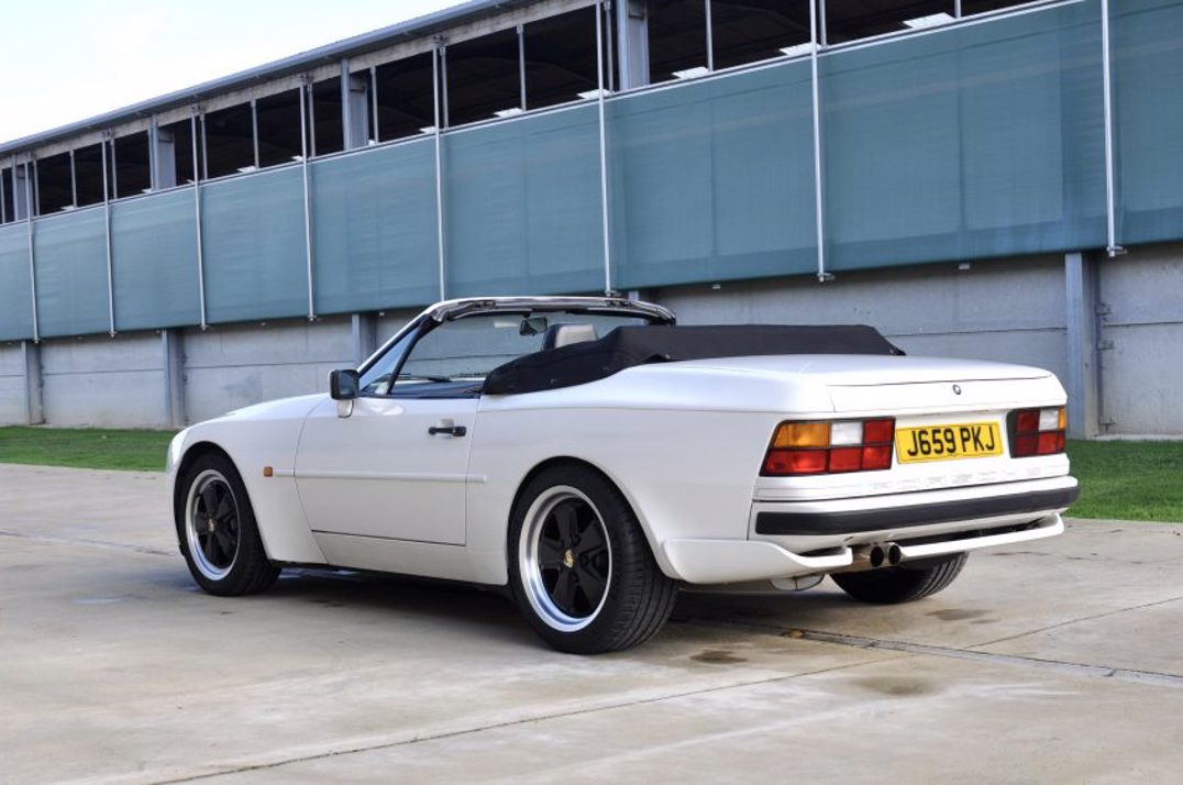Porsche 944 S 2 Cabriolet gallery image 10