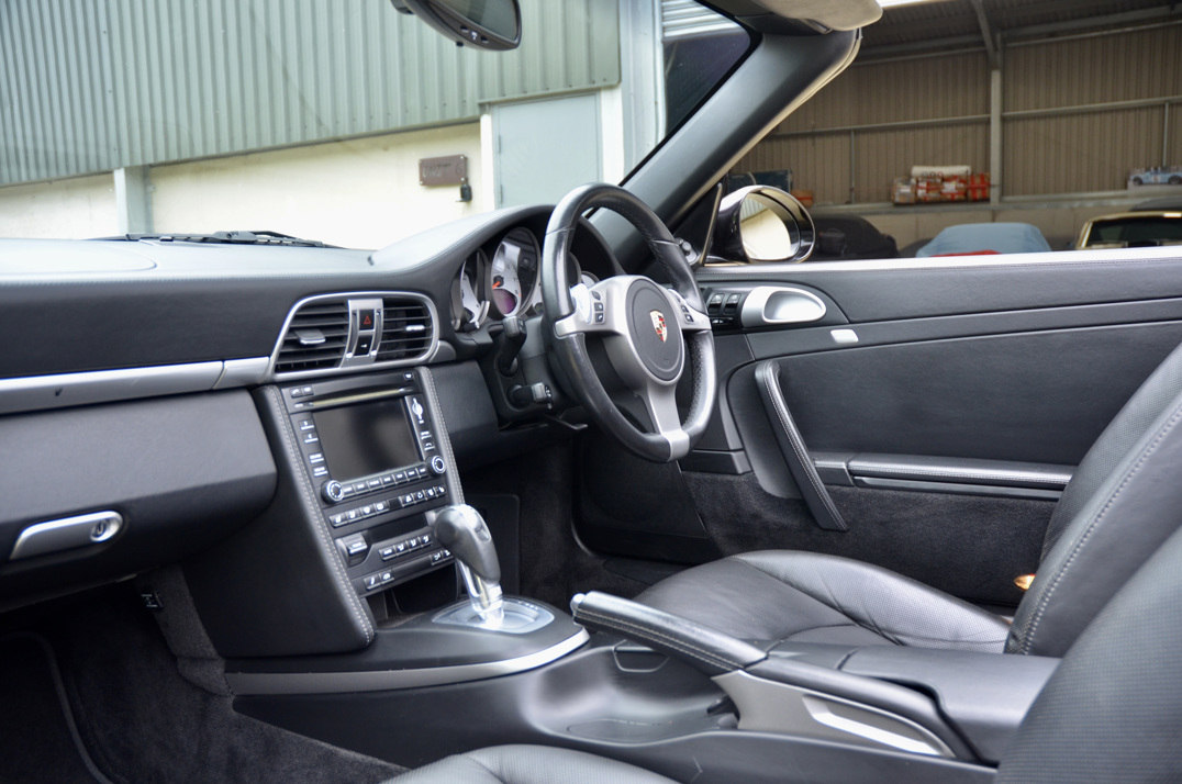 Porsche 911 Carrera 4s Cabriolet (1) gallery image 39