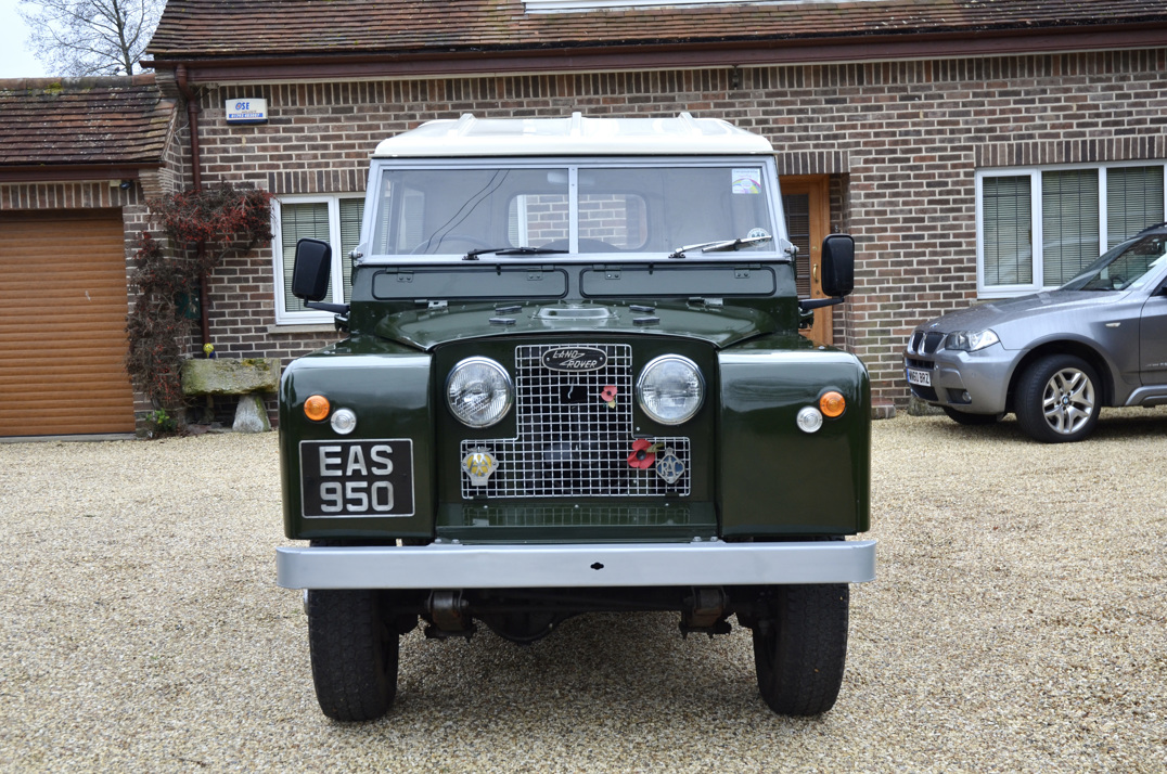 Land Rover Series II gallery image 11