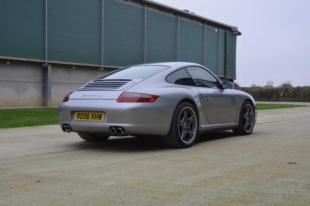 Porsche 911 Carrera 4s Manual gallery image 4