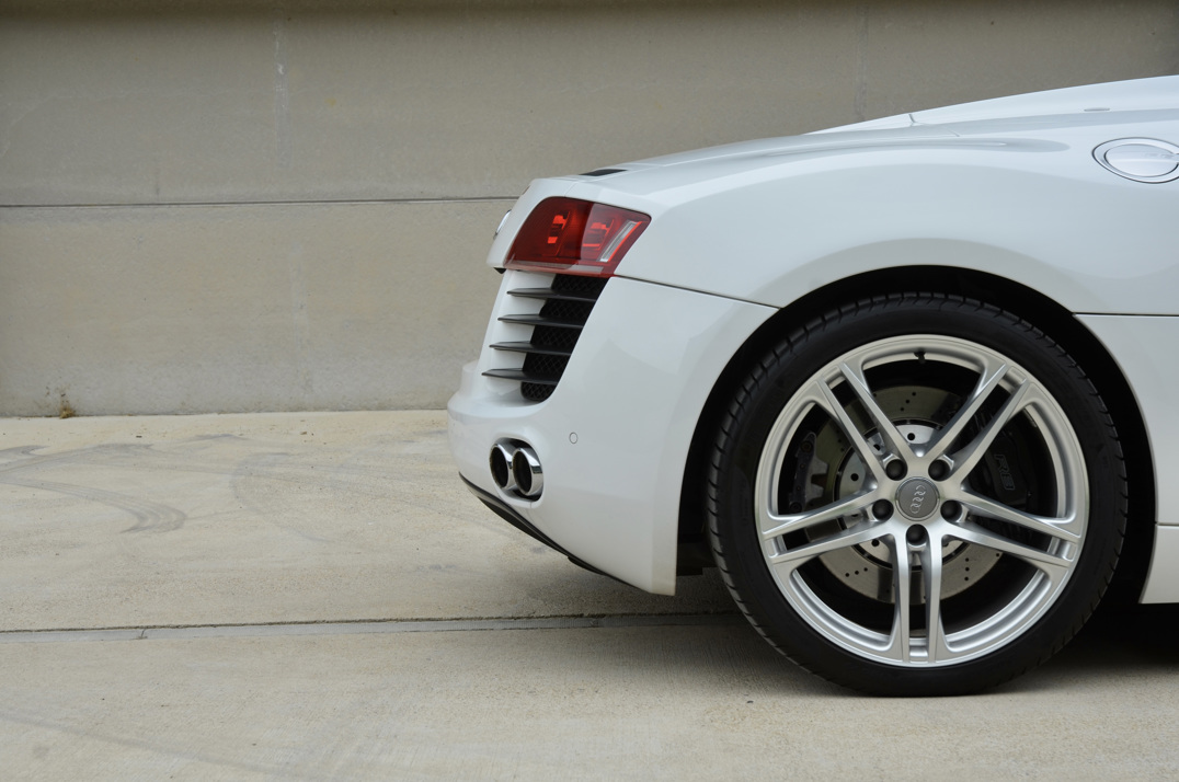 Audi R8 Spyder V8 Manul . gallery image 15