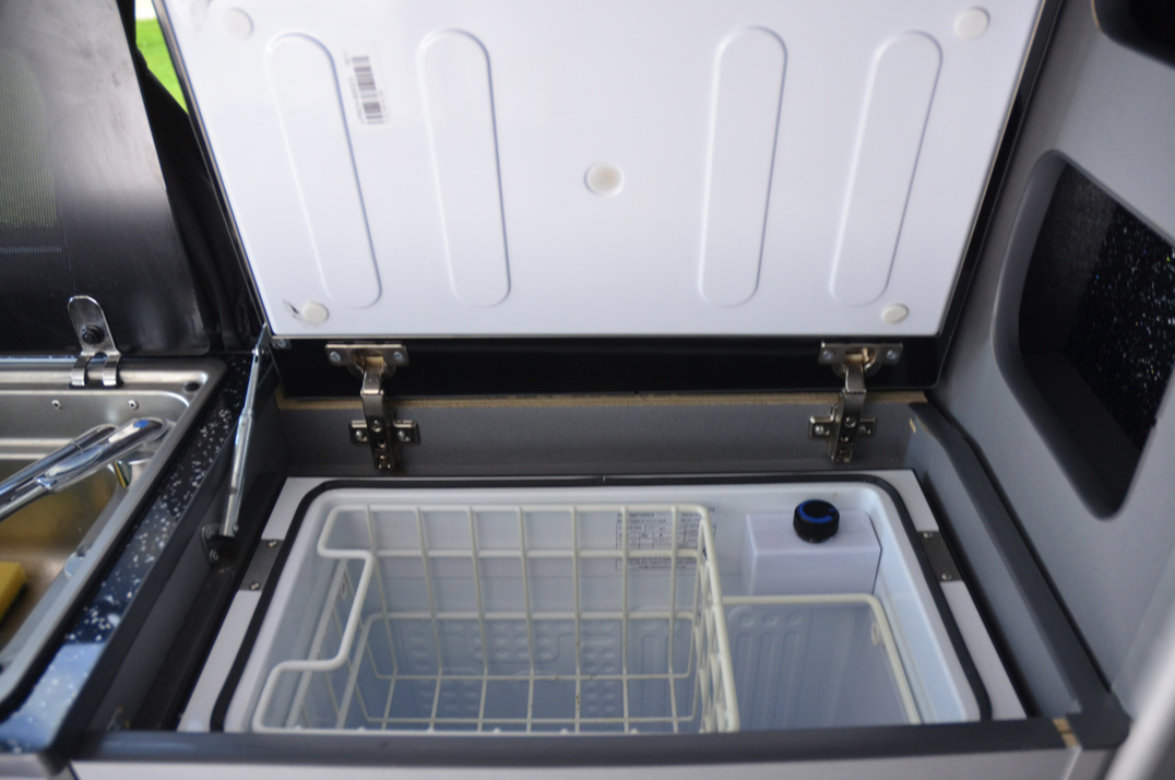 Volkswagen T30 LWB Camper 2016 gallery image 36