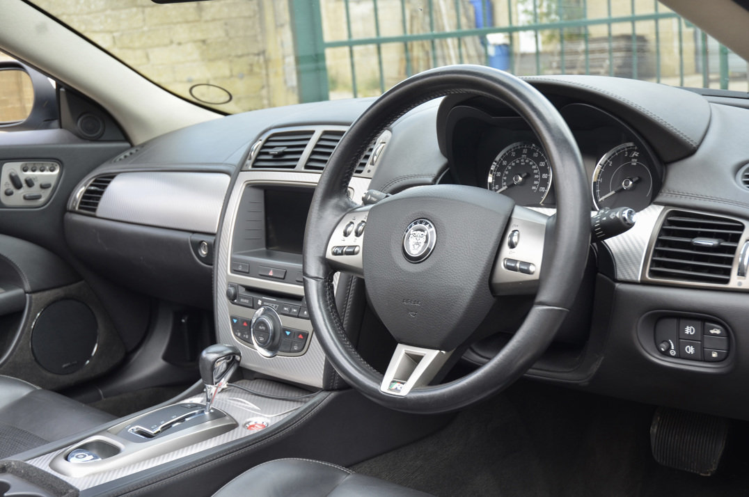 Jaguar XKR 4.2 Auto Convertible gallery image 30