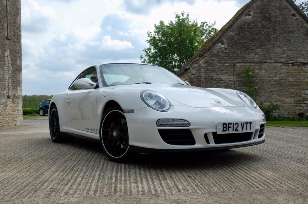 Porsche 911 997 Carrera 4 GTS gallery image 1