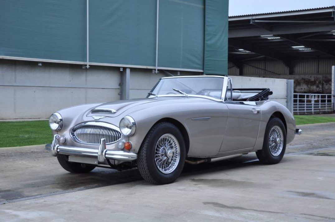 Austin Healey 3000 MIII BJ8 Convertible gallery image 11