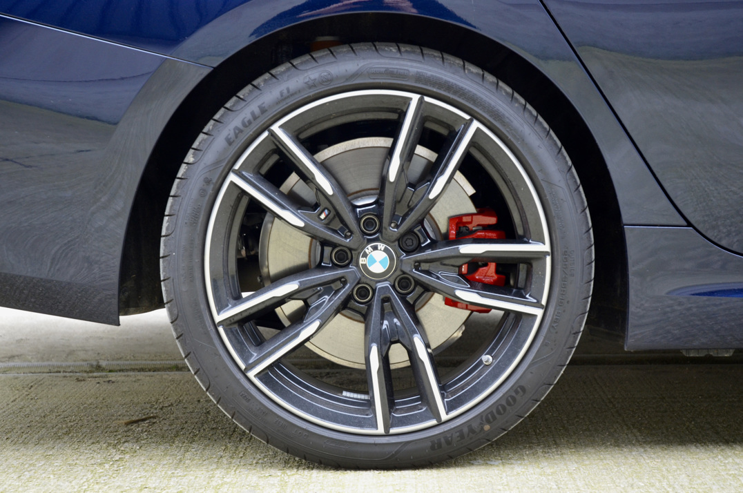 BMW - M340D MHEV X Drive Touring. gallery image 18