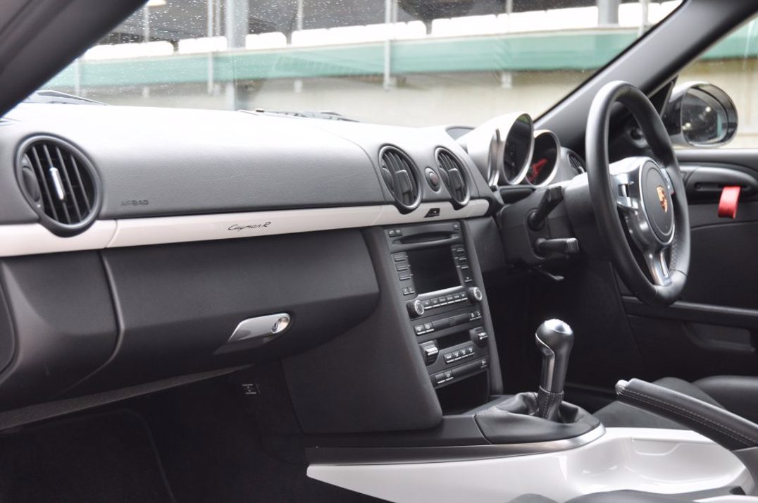 Porsche Cayman 987 R Manual gallery image 35