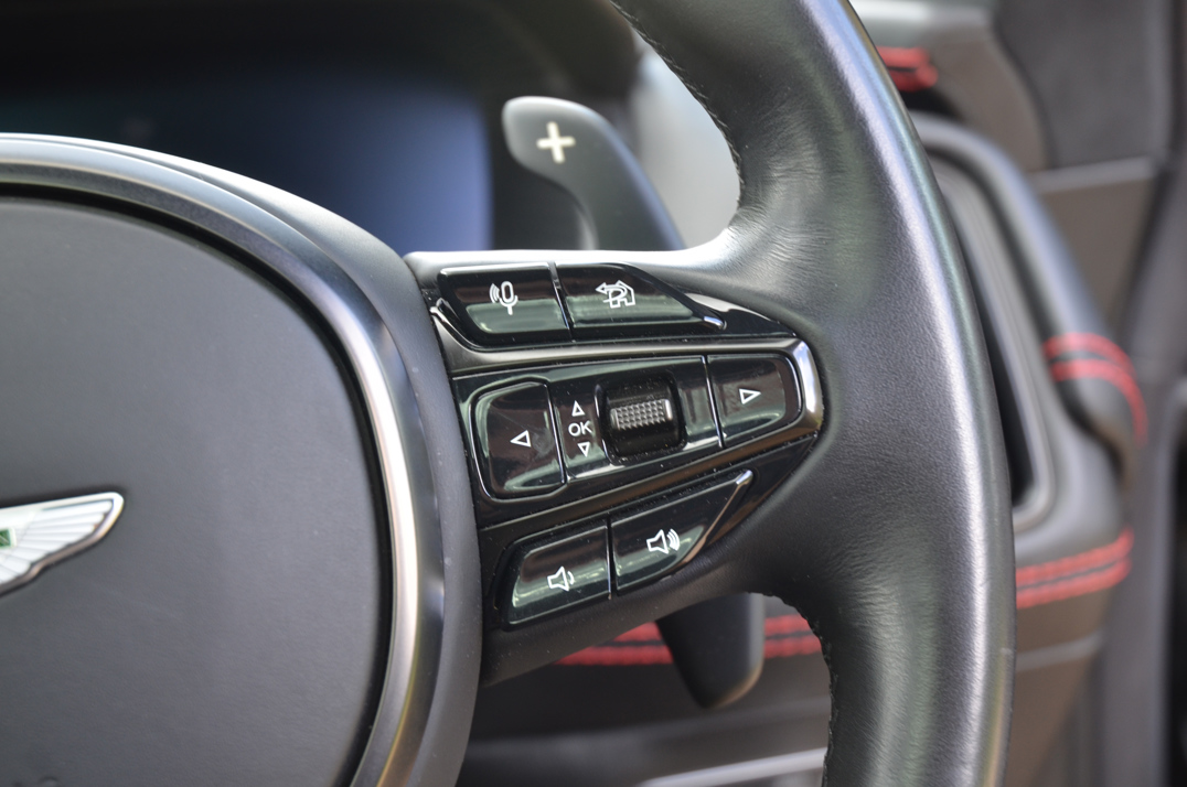 Aston Martin DBX 4.0 V8. gallery image 48