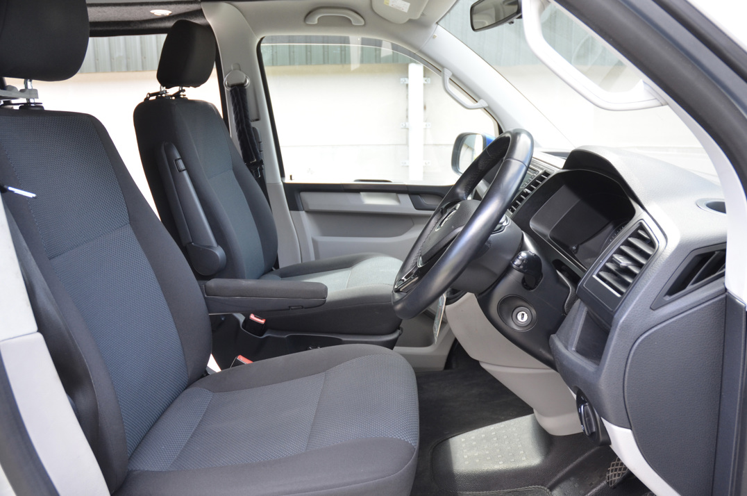 Volkswagen T30 LWB Camper 2016 gallery image 21