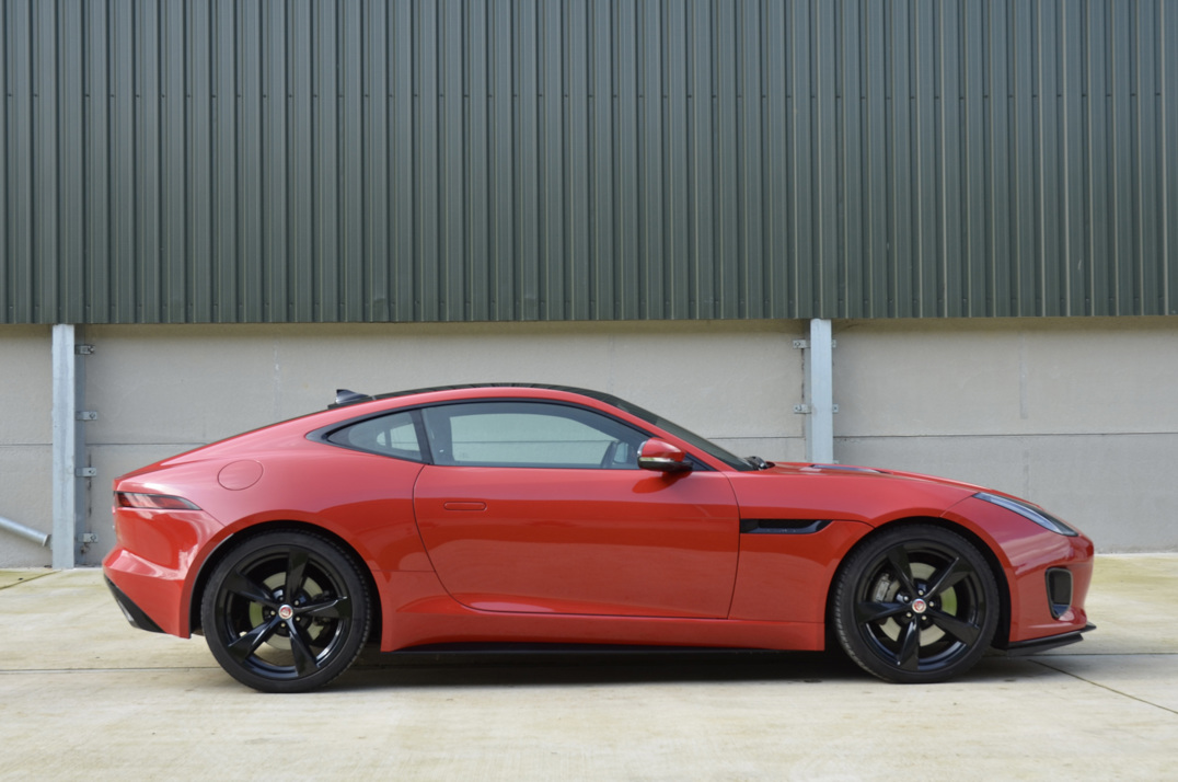 Jaguar F-Type V6 R Dynamic Auto gallery image 6