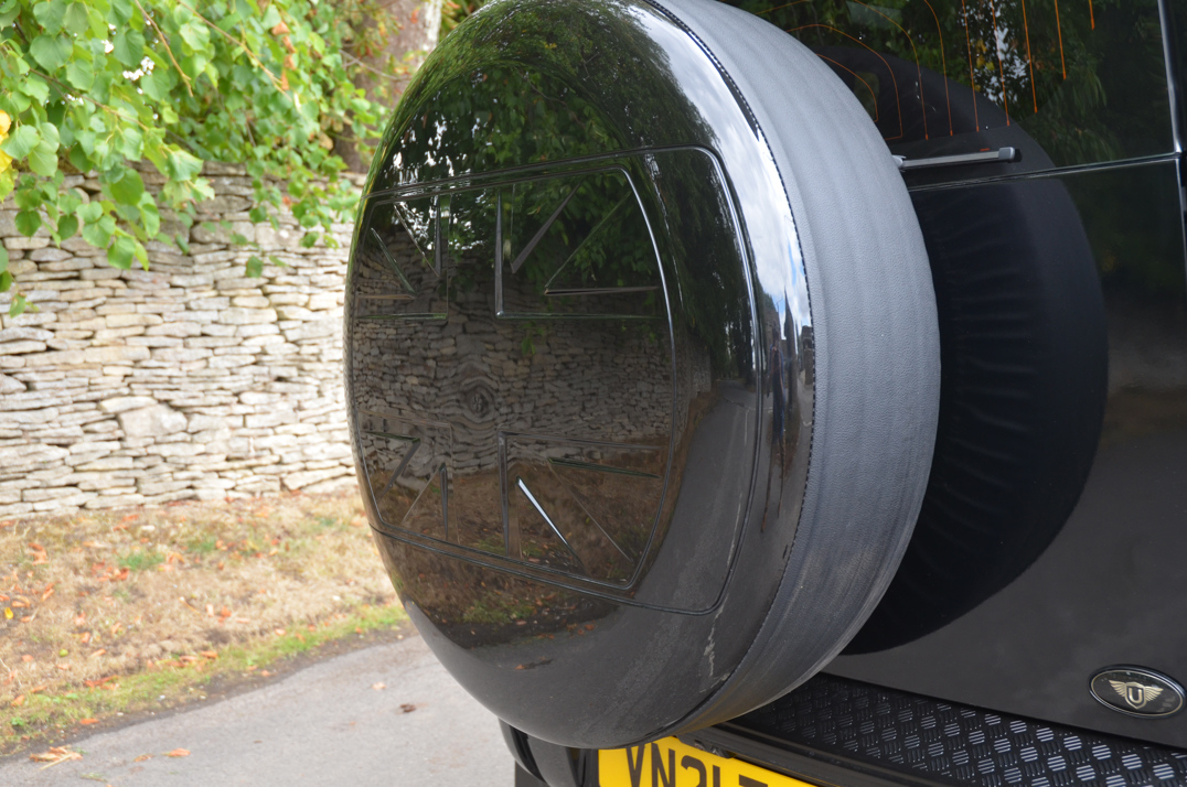 Land Rover Defender 90 3.0 250M MHEV Urban Edition gallery image 29