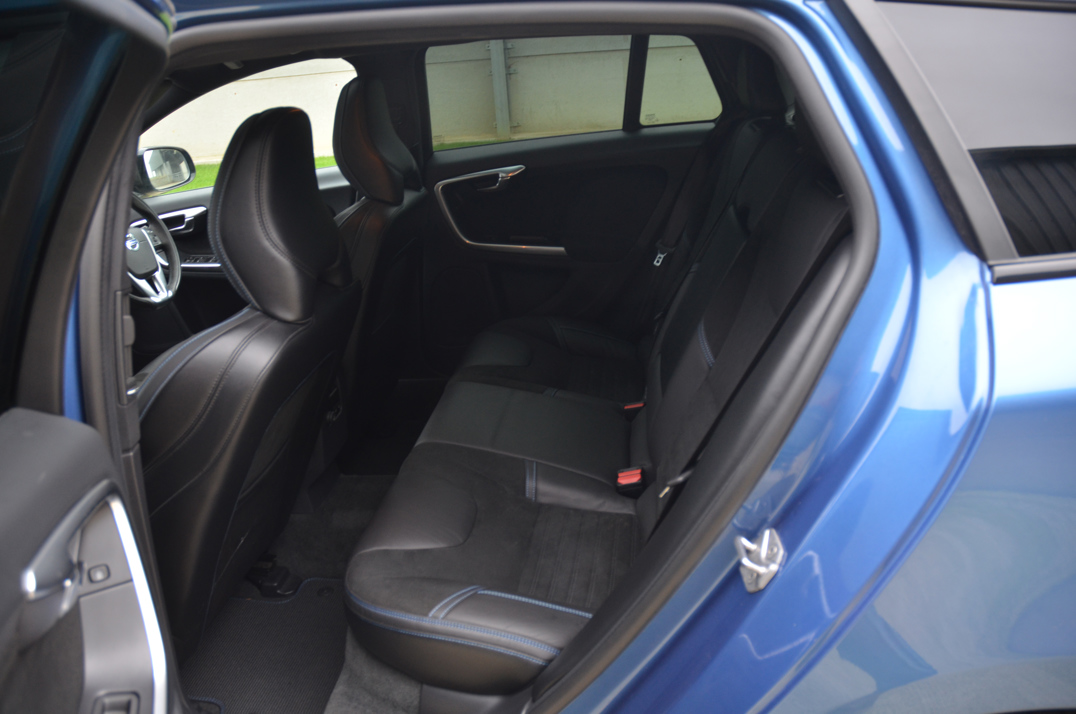 Volvo V60 Polestar T6 AWD Auto Estate gallery image 34