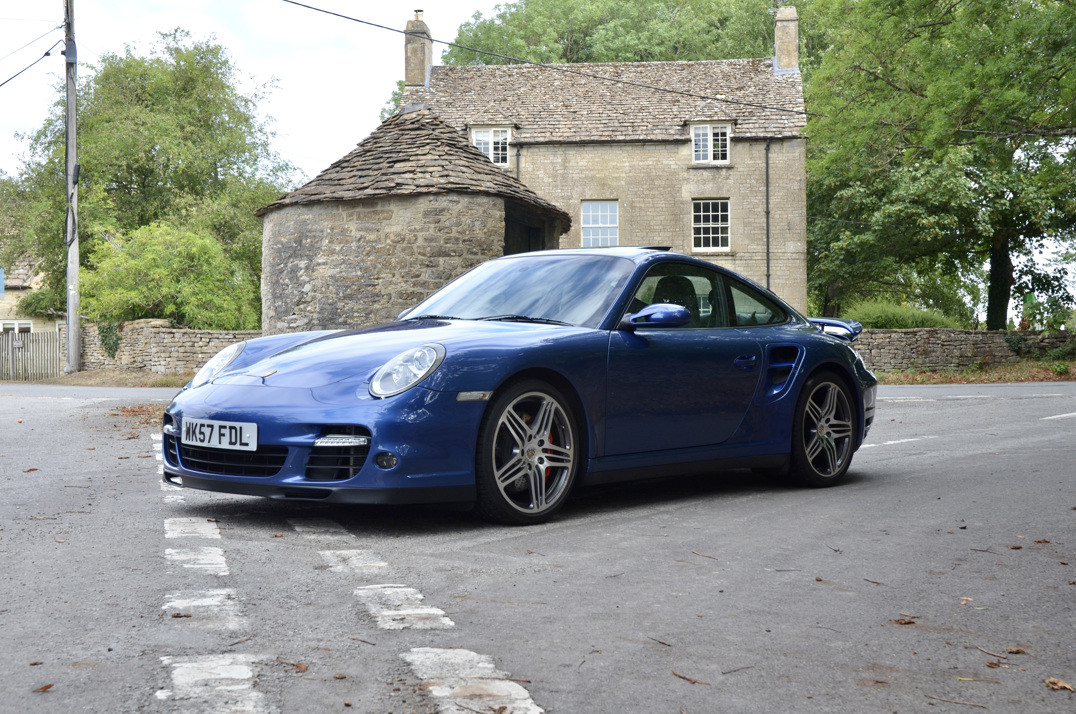Porsche 911 Turbo Tip-Tronic Gen I gallery image 1