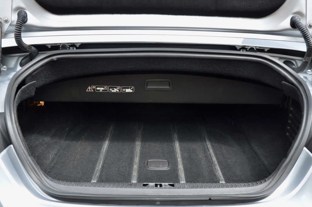 Jaguar XKR 4.2 Auto Convertible gallery image 53