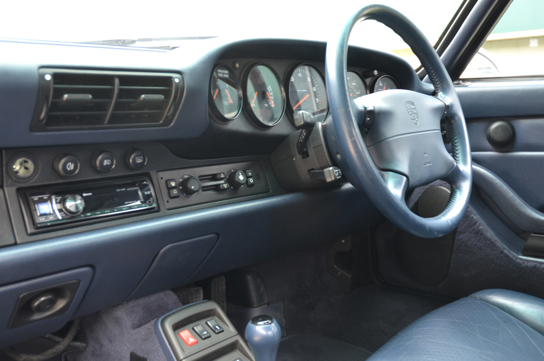 Porsche 911 993 Carrera Coupe Tip gallery image 35