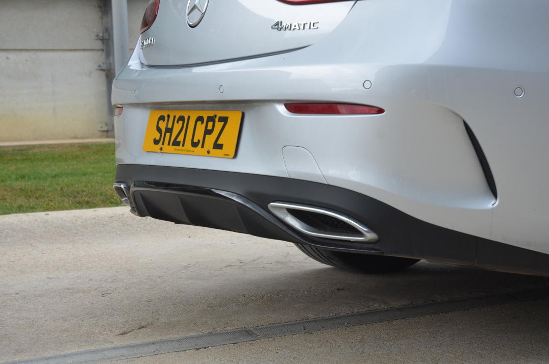 Mercedes Benz E400D AMG Line Premium plus D-4M Coupe. Px Welcome gallery image 13