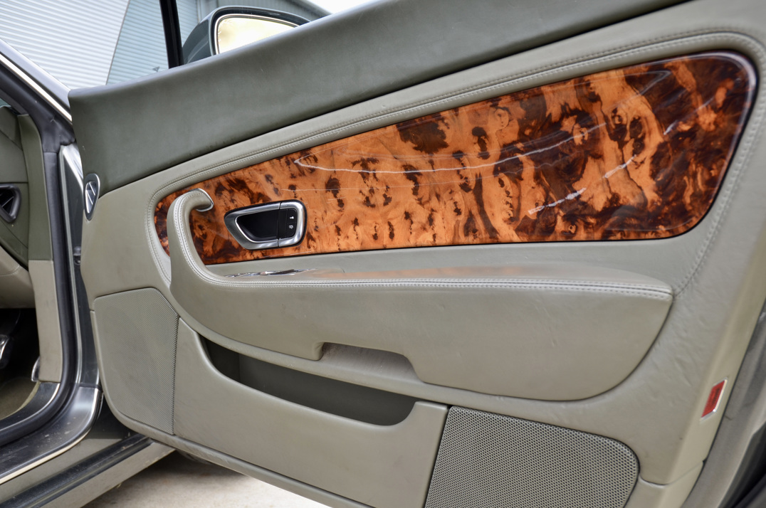 Bentley GT Coupe gallery image 28