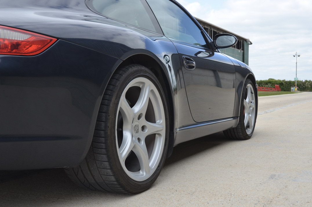 Porsche 911 Carrera s Coupe (1) gallery image 14