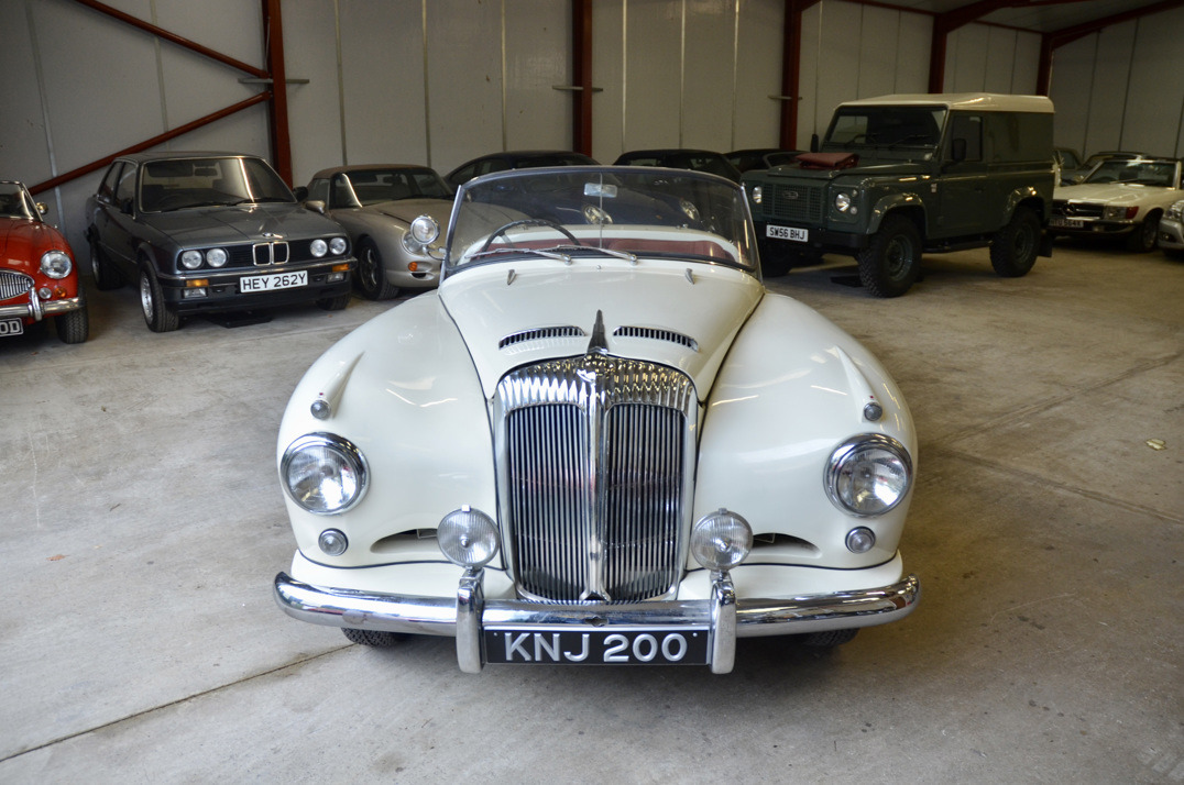 Daimler Conquest Roadster gallery image 10