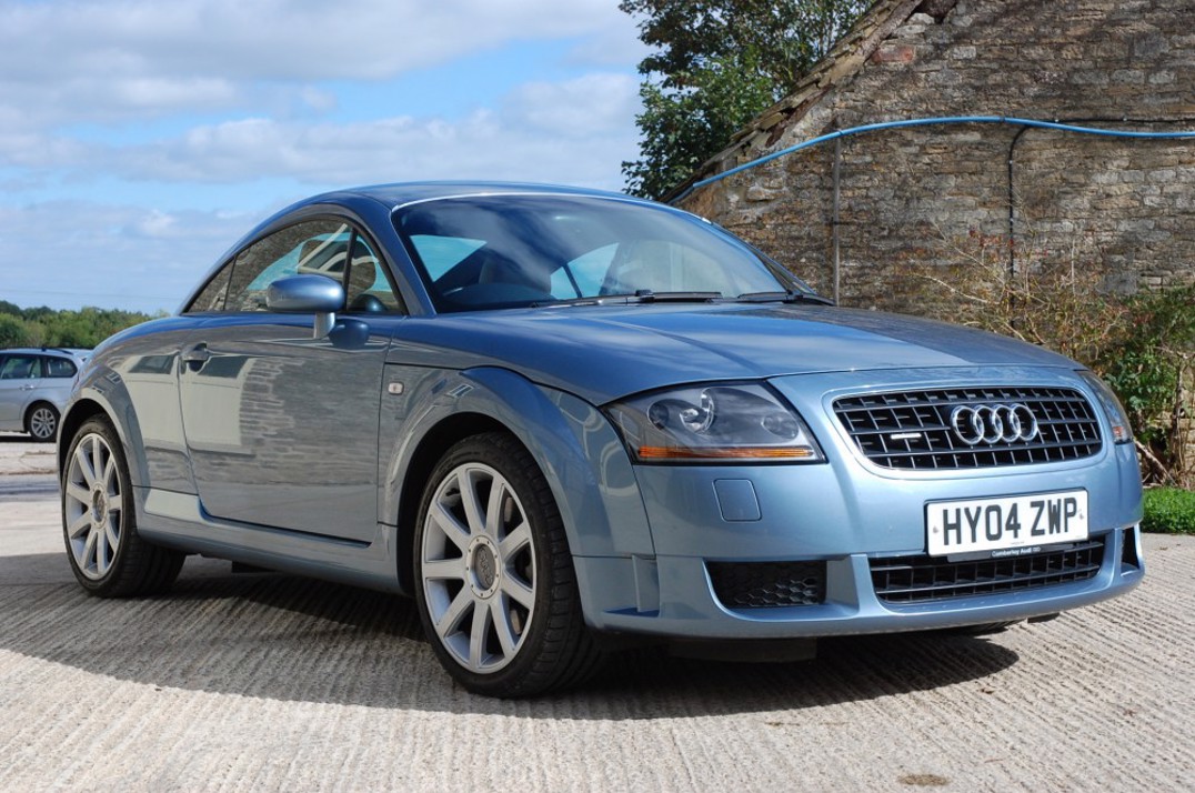 AUDI TT 3.2 gallery image 1