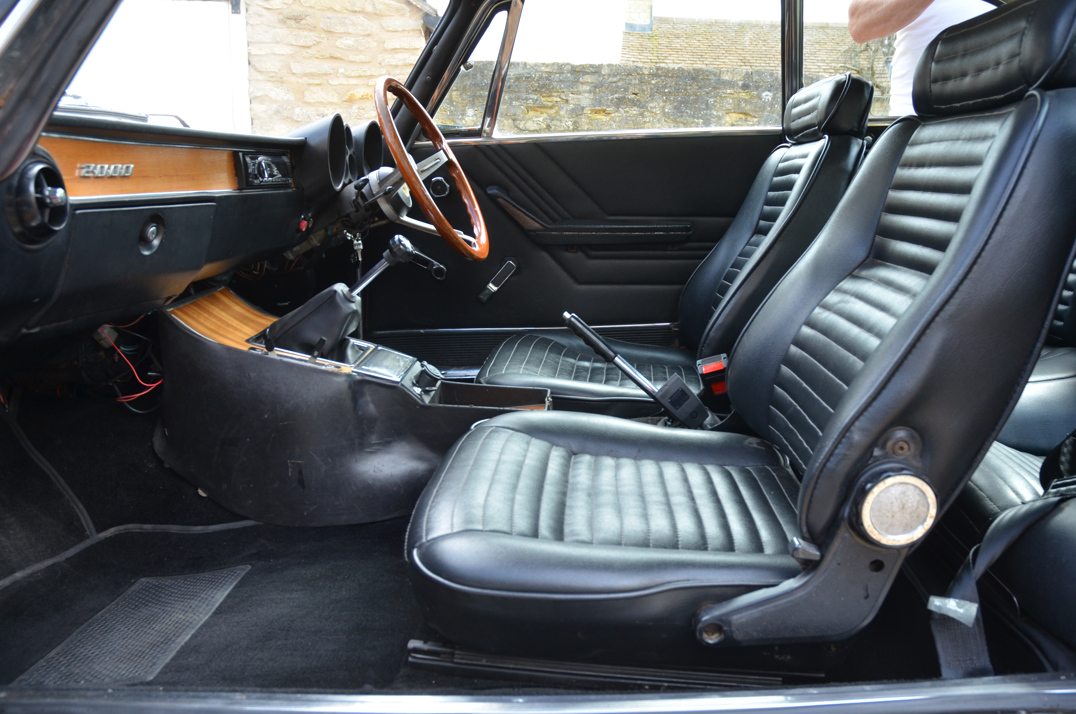 Alfa Romeo 2000 GTV Coupe (1) gallery image 26