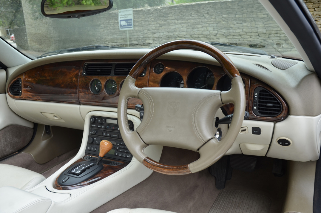 Jaguar XK8 Cabriolet. Just 30,000 Miles. Superb gallery image 29