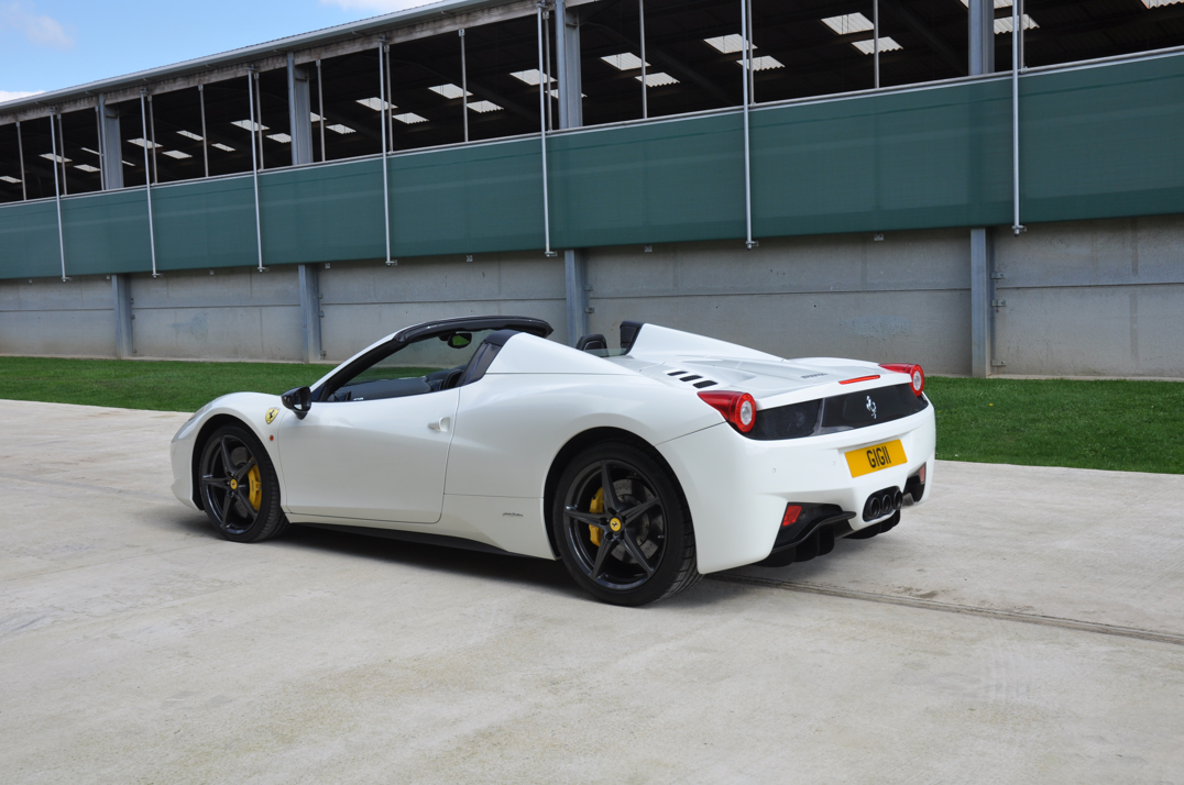 Ferrari 458 Spider DCT gallery image 12
