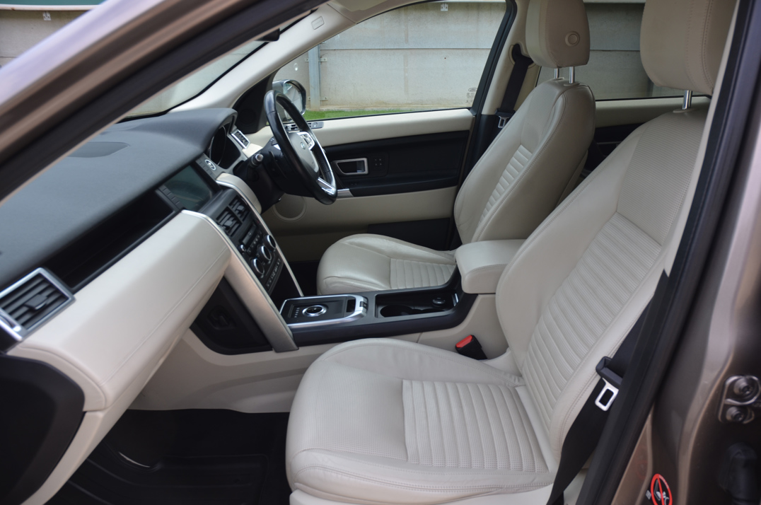 Land Rover Discovery Sport TD4 HSE Luxury. gallery image 35