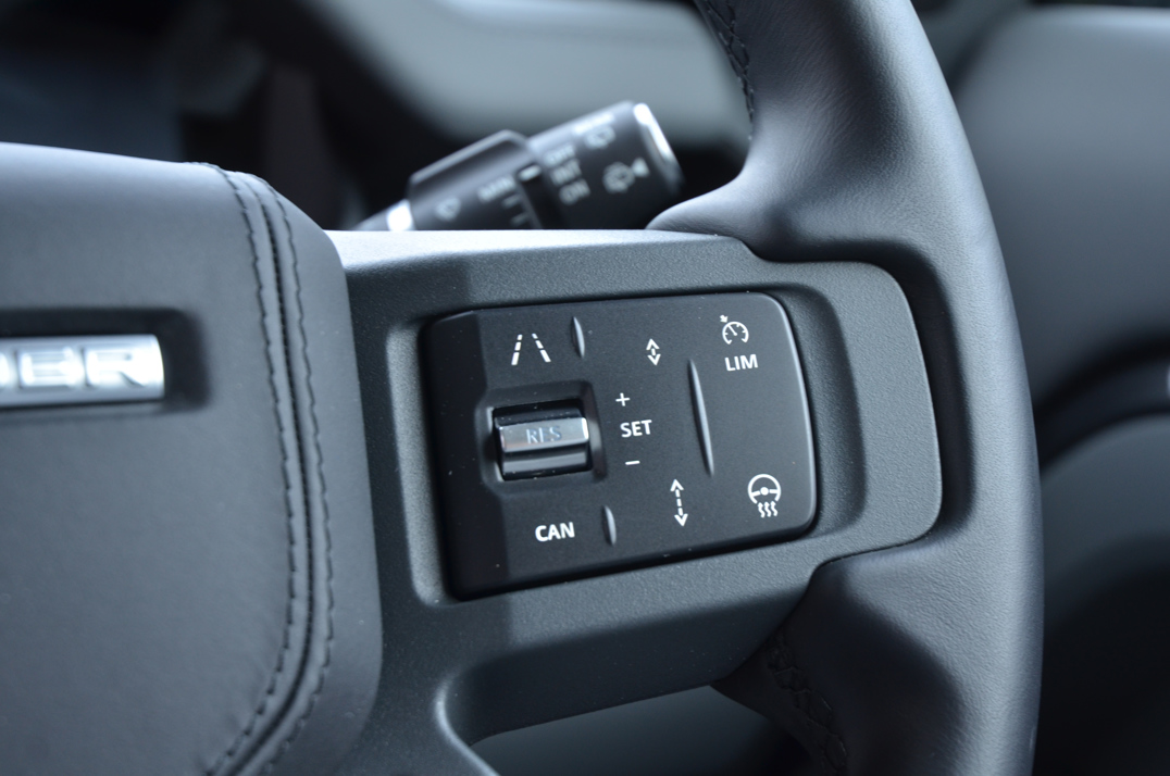 Land Rover Defender 90 X Dynamic HSE 3.0D MHEV gallery image 51