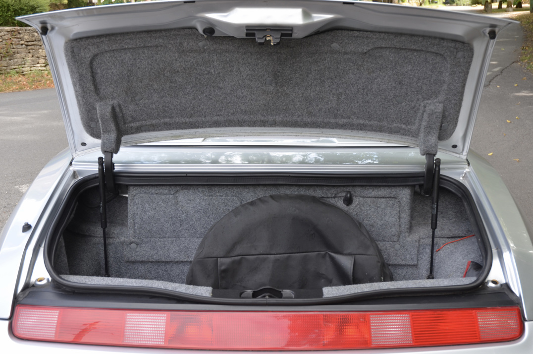 Alfa Romeo Spider 2.0 JTS Lusso Convertible by Pininfarina gallery image 46